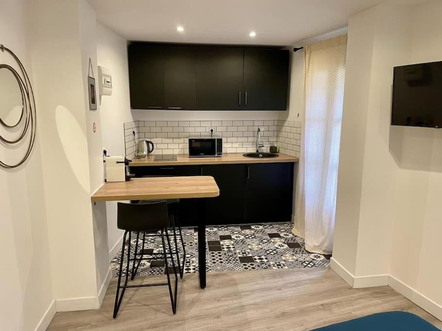 Le Moulin 3 - Appartement Tout Confort Centre Ville - Beziers - Wifi - Tv Connecte Dış mekan fotoğraf