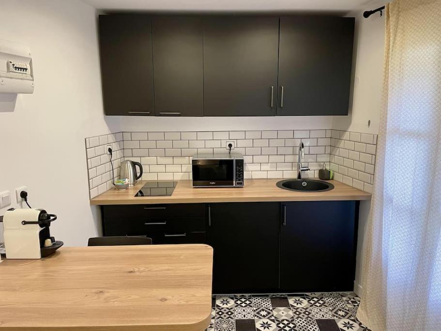 Le Moulin 3 - Appartement Tout Confort Centre Ville - Beziers - Wifi - Tv Connecte Dış mekan fotoğraf